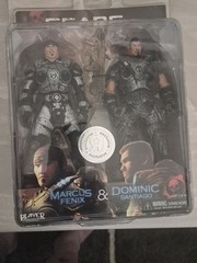 NECA Gears of War 2 Marcus Fenix and Dominic Santiago. Toys R Us Exclusive. New