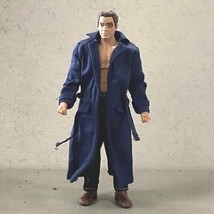 PB-LTC-NVB: 1/12 Navy Blue Wired Trench Coat for 6″ action figure (No Figure)