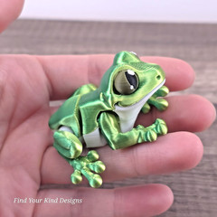 Mini Frog 3D Articulated Flexi Fidget Toy- Stocking Stuffer Gift- Desk Pet