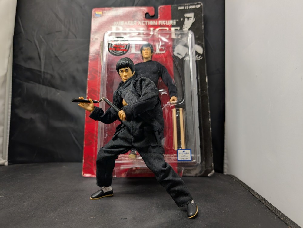 Bruce Lee Miracle Action Figure Medicom Toy New & Used MAF-014 Martial Arts 1999