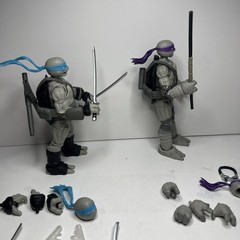 BST AXN Teenage Mutant Ninja Turtles Leo & Donatello Comic Black & White TMNT