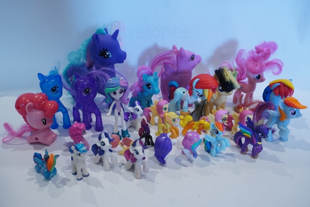 Lot of 30 – My Little Pony MLP – Small to Large Various Figures SHIPS FREE! c15