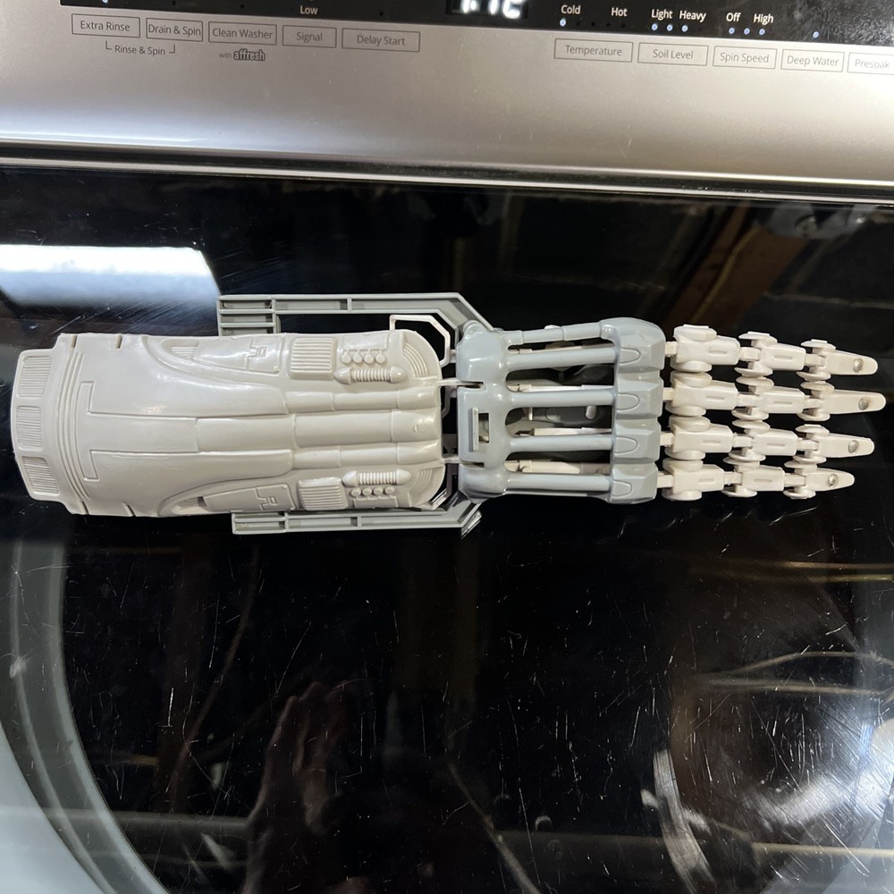 RARE Vintage 90’s Terminator Robot Claw Toy ZIMA Awesome Arm