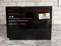 Mezco Friday The 13th Jason Voorhees Mega Scale With Sound