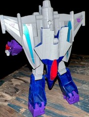 Transformers Legacy Evolution Deluxe Class Needlenose With Accessories