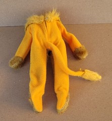 MEGO Wizard of Oz ORIGINAL 8″ Action Figure LION BODY FUR SUIT vintage 1974