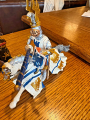 6 piece set -Papo Knights/ King & Horses Medieval Figures Ships free
