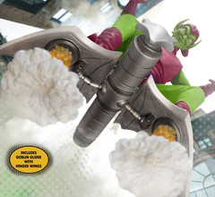 Mezco One:12 Green Goblin – GOBLIN GLIDER WITH HOVER & THRUSTER FX 1/12 Scale