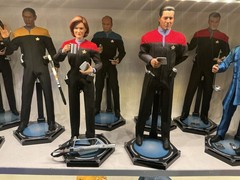 EXO-6 1/6 Scale figure lot: STAR TREK VOYAGER