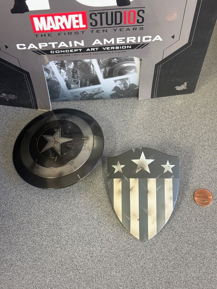 HOT TOYS SIDESHOW EXCLUSIVE 1/6 MMS488 CAPTAIN AMERICA – SHIELDS SET