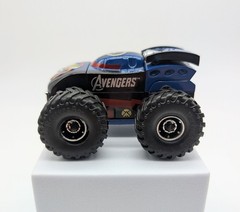 Marvel Regener8’rs Avengers Flippable Customizable Reversible Car