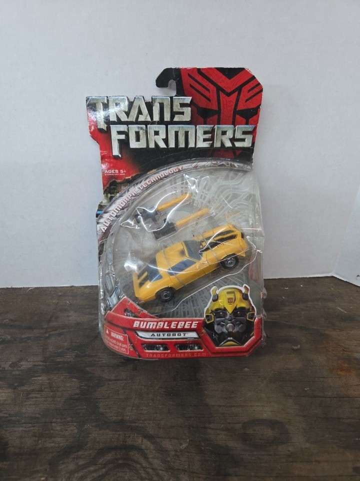 Transformers 2007 Movie Bumblebee Classic 1974 Camaro Action Figure 2006 NOS