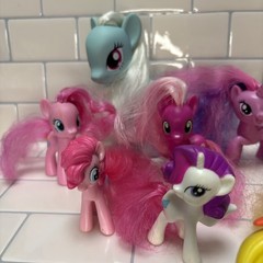 My Little Pony Mixed Lot Of 8 Characters Toys Hasbro Various Colors Sizes Used