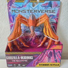 Playmates Toys Monsterverse Ion Dragon, Burning Godzilla, Titanus Scylla