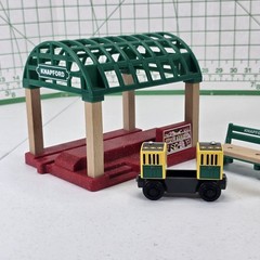 Thomas & Friends Wooden Wood Railway Knapford Train Station