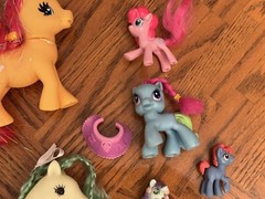 VINTAGE MY LITTLE PONY FIGURE LOT VARIOUS PONIES SOME WITH BRAIDED HAIR