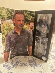 Threezero 1/6 Scale 12” The Walking Dead (Season 7) Rick Grimes
