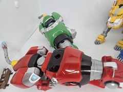 2017 Voltron Action Figure 4 Lion pieces robot Playmate DWA used Red Blue Green