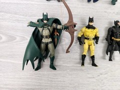Lot of 14 Pre Owned Batman, Robin, Batgirl Action Figures Sizes Range 4″ – 6.25″