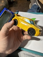 Playskool Heroes Transformers Rescue Bots Academy Bumblebee 1-Step Ages 3+