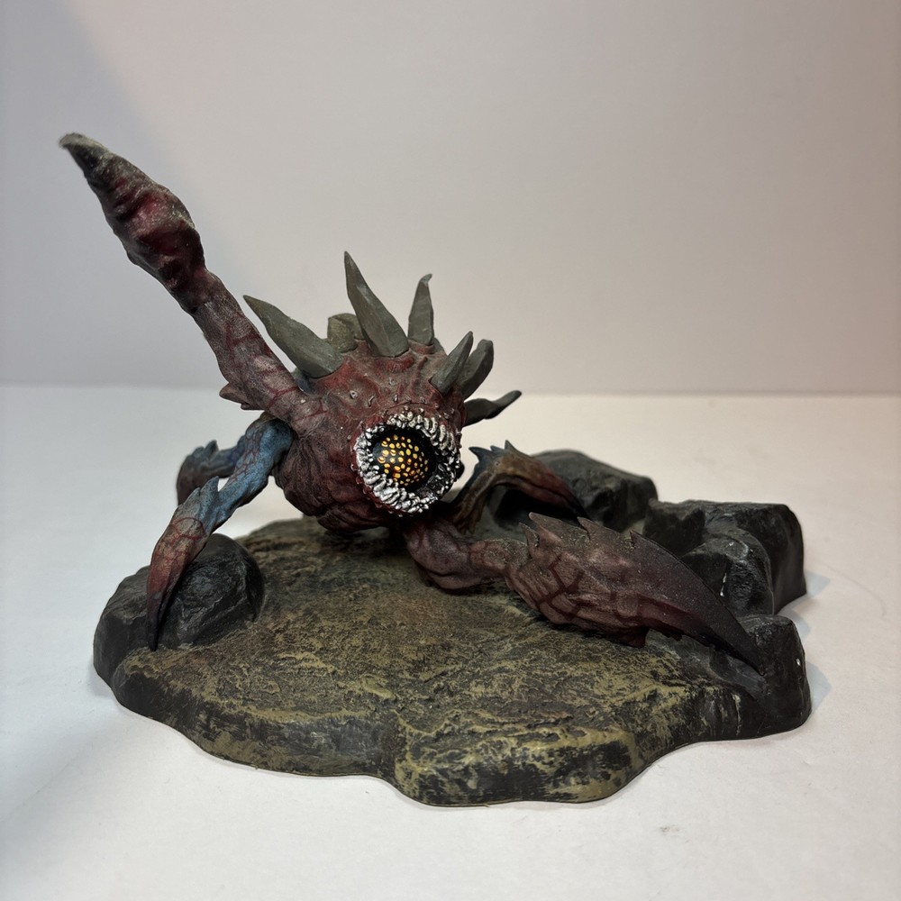 HELLBUG Figurine Released Defiance 2013 Video Game Trion Worlds Inc Pre-Owned