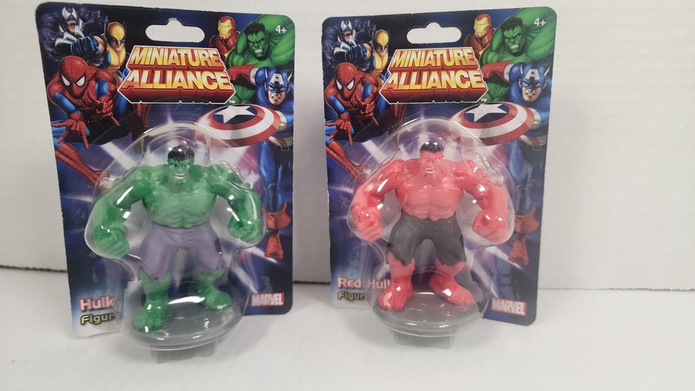 Monogram Marvel Miniature Alliance Red Hulk & Green Hulk Figures 2.5″ NEW