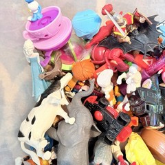 Large Lot of Toys, Cartoon Characters, Fast Food, Movie Minis, Vtg. – 13.5 lbs