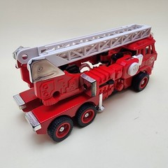TRANSFORMERS G1 (Vintage 1985) INFERNO Fire Truck w ACCESSORIES & BOX