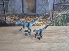 Jurassic World Mini Dinosaur 2″ Figure Blue & Beta Velociraptor Dino Mattel AMC