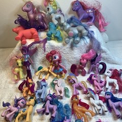 Various My Little Pony Toy Figure LOT Vintage & New Generation Over 25 Pony Lot