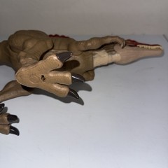 Jurassic World Extreme Chompin’ Spinosaurus Action Figure Huge Bite Movable Jaw