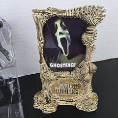 McFarlane Toys Movie Maniacs Series Ghostface Scream Action Figure with Base &