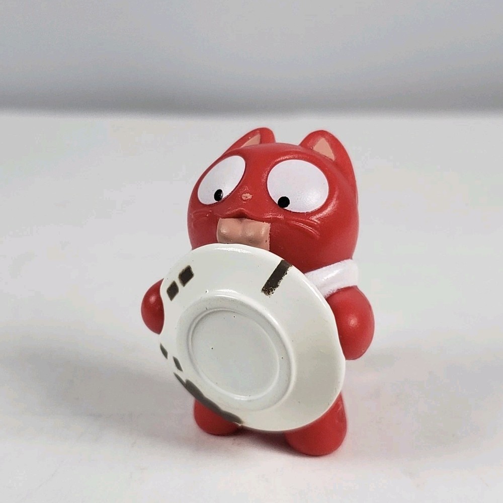 Hasbro Lost Kitties Snackz Series 3 Blind Box Figure Red Cat Licking Plate 1.25″