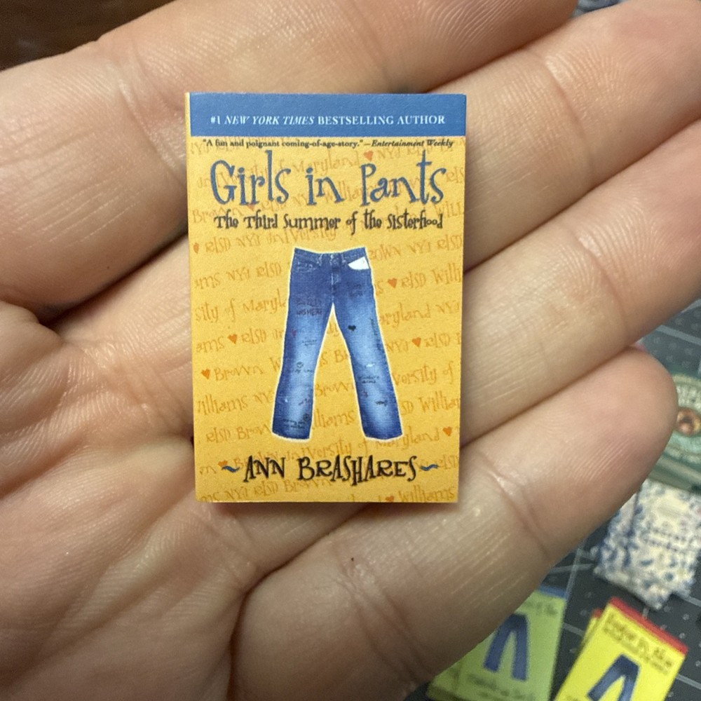 Mini Brands Books Series 2 Girls In Pants