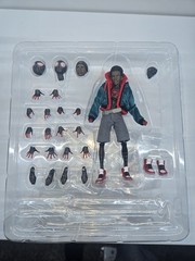 Mafex No. 236 Miles Morales Renewal Ver. (Spider-Man Into the Spiderverse)