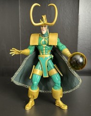 1990s ToyBiz Marvel Avengers Captain/Ant-Man/Wasp/Loki/Ultron 6″ Figure Set/Lot