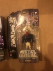 Unopened DC Universe Justice League Vigilante Purple Card