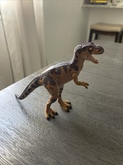 Hasbro Jurassic Park Dinosaurs Young T-Rex/Juvenile Tyrannosaurus 1997 JP 42
