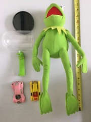 Muppets Kermit The Frog Character Plush Toy 1970s Metal Cars Pez Dispenser Read
