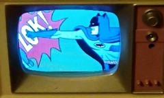 Tiny TV Classics Working TV Batman 1966 Scenes – WORKS No Remote