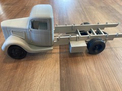 1:18 scale Ford Model 51 Cargo Truck Model Kit-Disassembled and Unpainted