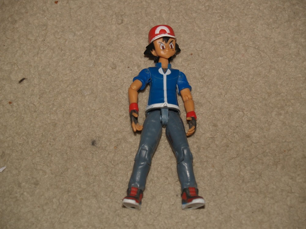 Pokemon Ash Ketchum 5″ Figure Tomy 2017
