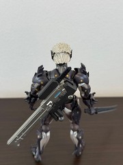 KAIYODO Revoltech Yamaguchi METAL GEAR RISING REVENGEANCE RAIDEN No.140 Figure