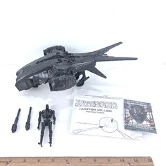 2009 Terminator Salvation Hunter Killer Vehicle w T-700 Figure Complete Missiles
