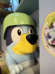 Bluey Scooter Time Vetch Interactive Toy Talks & Moves 3+ Years – NEW IN BOX