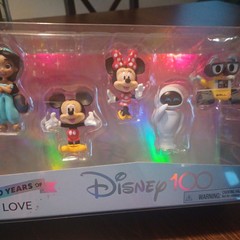 Just Play Disney 100 Years of Love 5.5 in Action Figure Collection – 46031