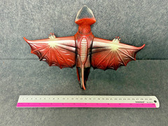 Marusan Gyaos Red Glitter Sofubi 10″ Soft Vinyl Figure Gamera w/ Header & Bag