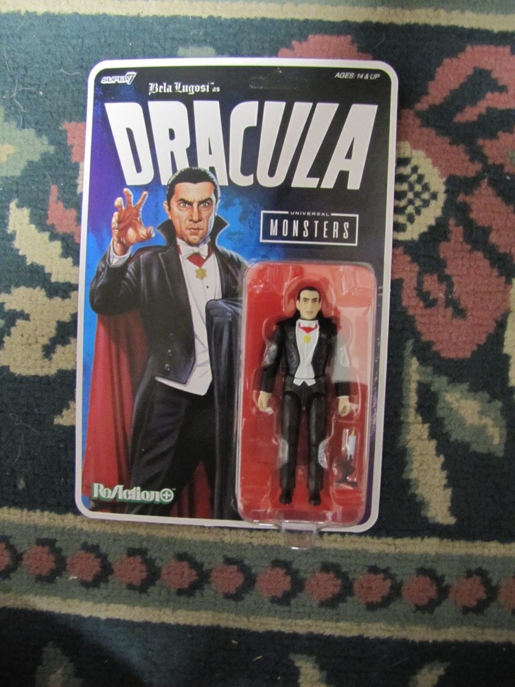Dracula ( Bela Lugosi ) Super 7 4 inch figure on card BRAND NEW