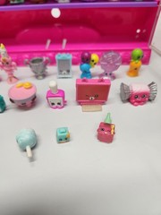 60+ Shopkins With Display Storage Case Pink Holder EXCELLENT CONDITION