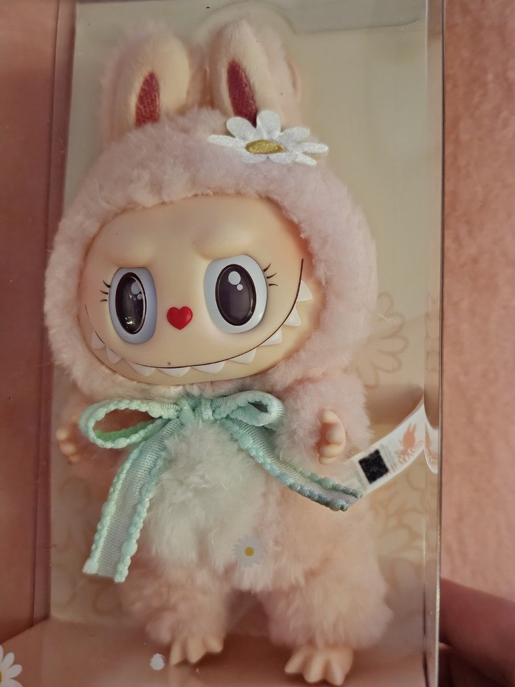 PopMart Mokoko Close to Sweet Plush Pendant-PopLand Exclusive, Brand-new/Sealed